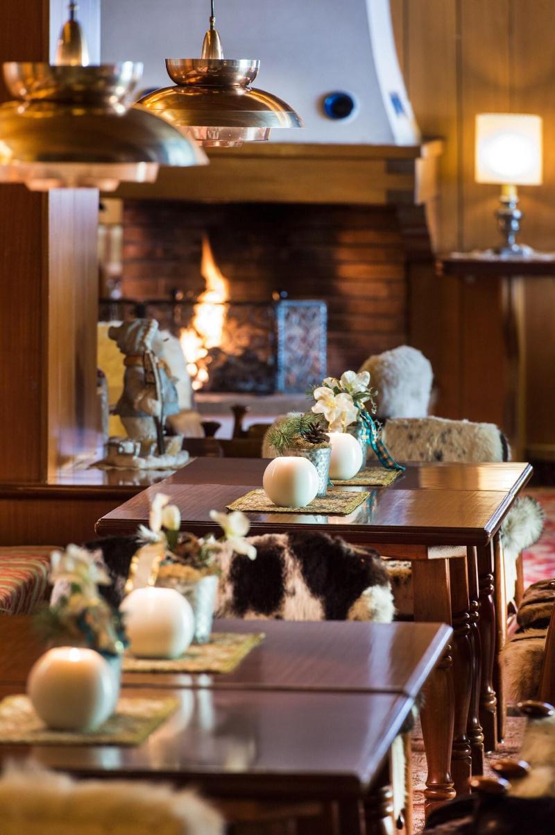 Alpen Hotel Corona Vigo di Fassa Bagian luar foto